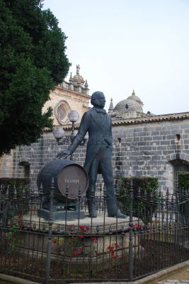Tio Pepe, Jerez
JPG 2592 x 3872  Pixels (10.04 MPixels) (2:3)
Keywords: Portugal;Tio Pepe