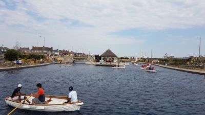 The Boating Lake on the Venetian Waterways
JPG 4032 x 2268  Pixels (9.14 MPixels) (16:9)
Keywords: Great Yarmouth