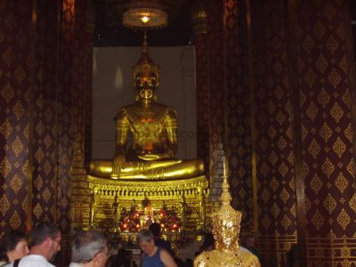 Wat Traimit (Temple of The Golden Buddha)
JPG 2560 x 1920  Pixels (4.92 MPixels) (4:3)
Keywords: Thailand