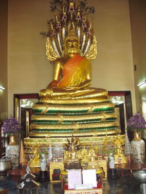 Wat Traimit (Temple of The Golden Buddha)
JPG 1920 x 2560  Pixels (4.92 MPixels) (3:4)
Keywords: Thailand
